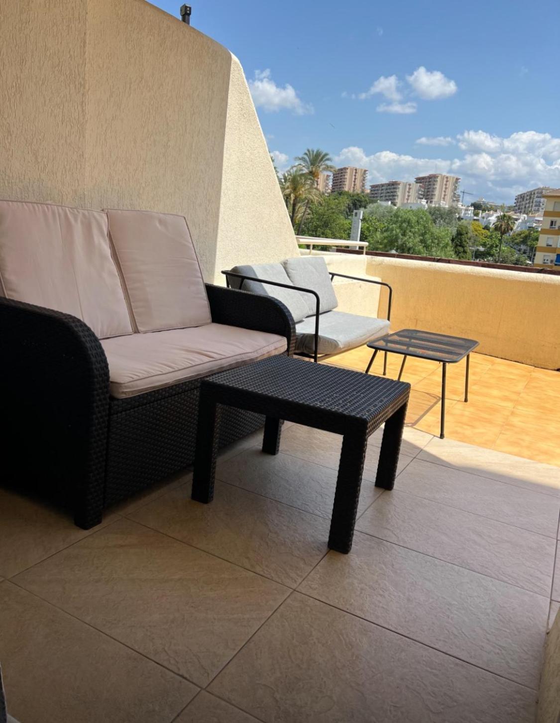 Benal Beach Apartment เบนัลมาเดนา ภายนอก รูปภาพ