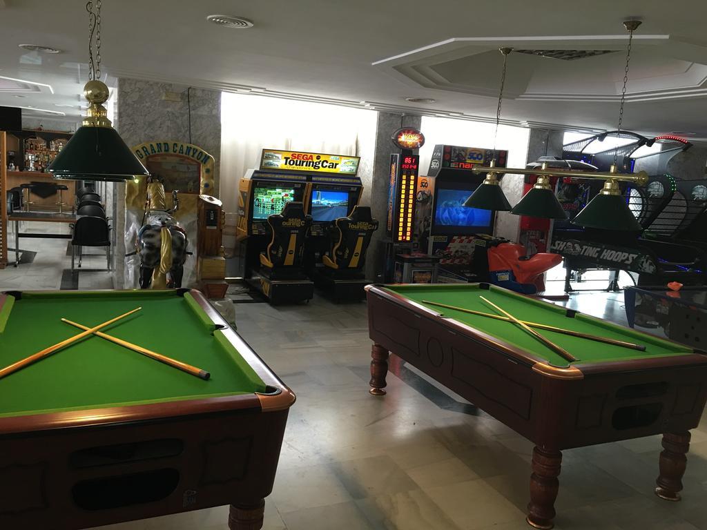 Benal Beach Apartment เบนัลมาเดนา ภายนอก รูปภาพ